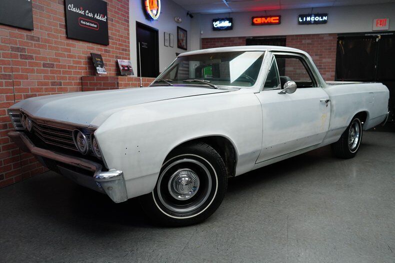 Chevrolet-El-Camino-Coupe-1967-2