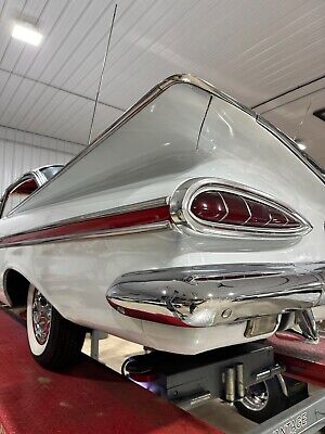 Chevrolet-Impala-1959-21