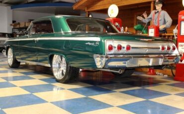 Chevrolet-Impala-1962-3