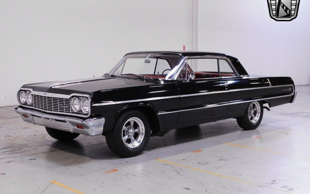 Chevrolet-Impala-1964-2