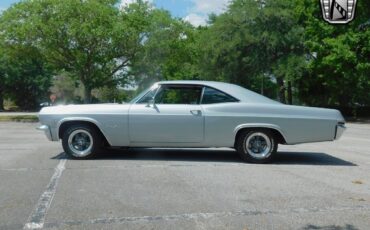 Chevrolet-Impala-1965-4