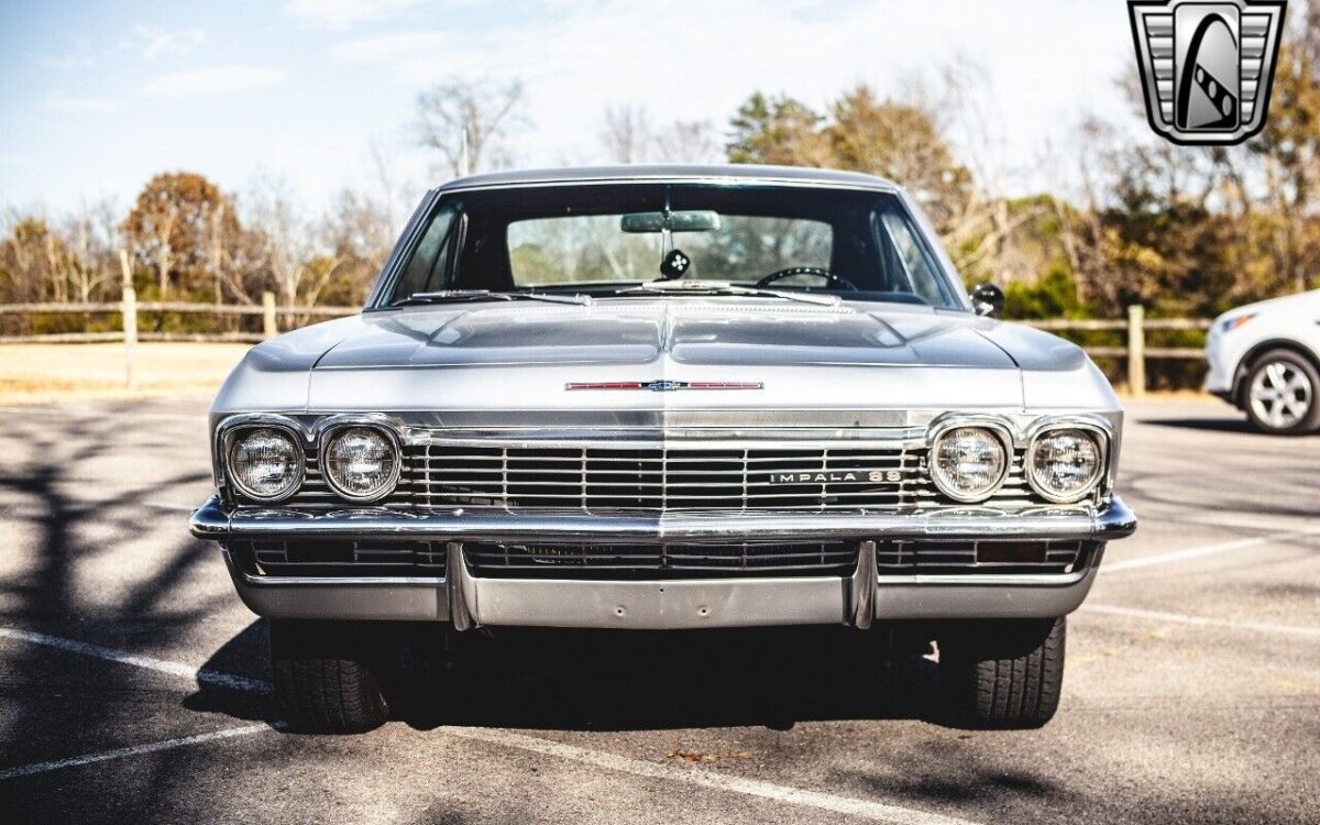 Chevrolet-Impala-1965-9