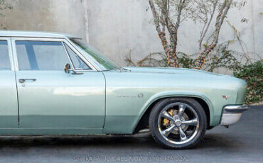 Chevrolet-Impala-1966-10