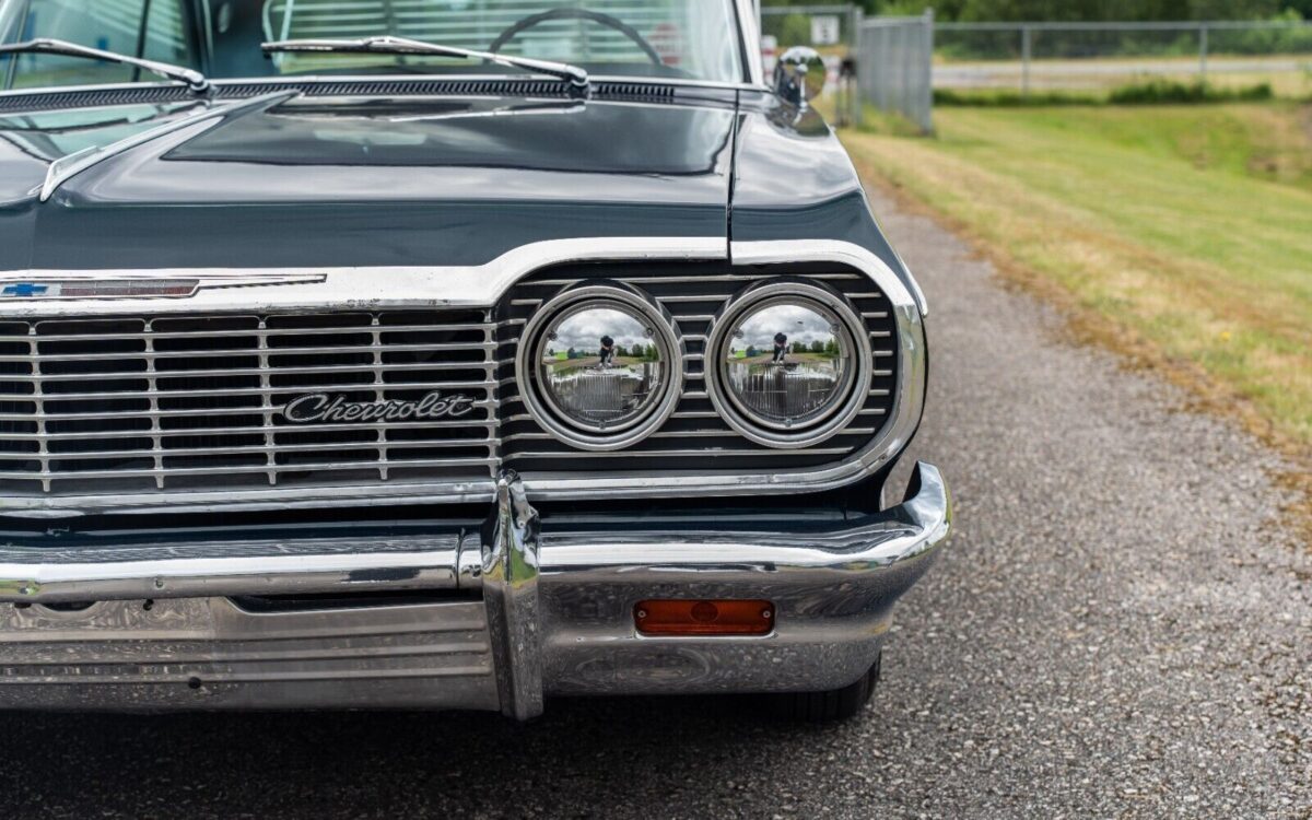 Chevrolet-Impala-Coupe-1964-15