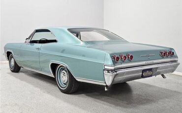 Chevrolet-Impala-Coupe-1965-3