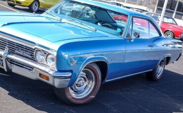 Chevrolet-Impala-Coupe-1966-5