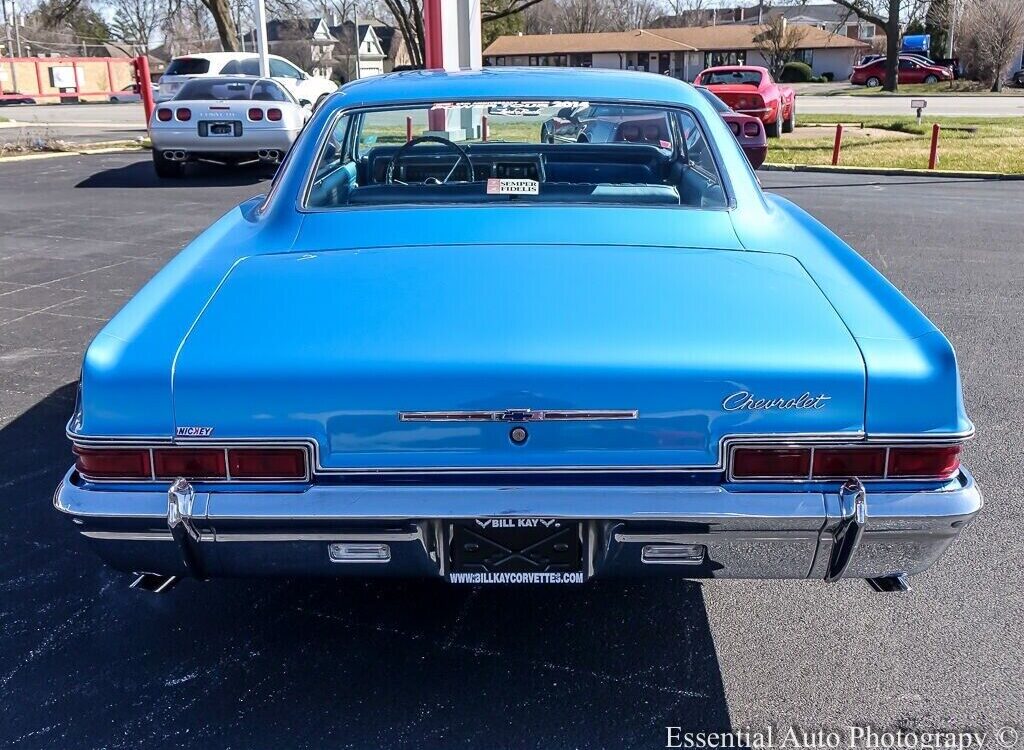 Chevrolet-Impala-Coupe-1966-8