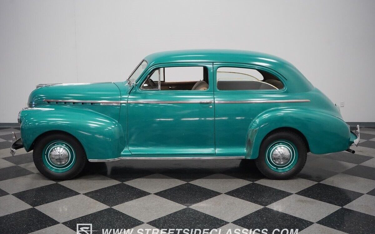Chevrolet-Master-Deluxe-Berline-1941-8