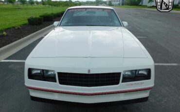 Chevrolet-Monte-Carlo-1987-3