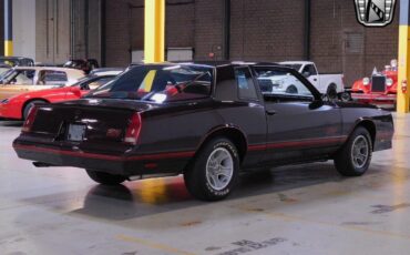 Chevrolet-Monte-Carlo-1987-4