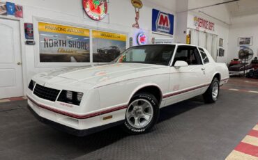 Chevrolet-Monte-Carlo-Coupe-1987-1
