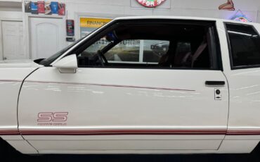 Chevrolet-Monte-Carlo-Coupe-1987-20