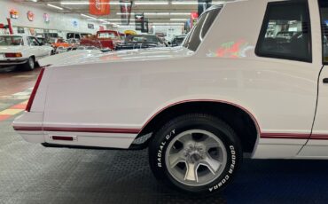 Chevrolet-Monte-Carlo-Coupe-1987-25