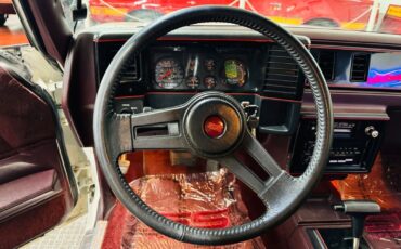 Chevrolet-Monte-Carlo-Coupe-1987-34