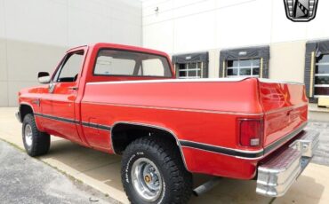 Chevrolet-Silverado-1500-Pickup-1986-7