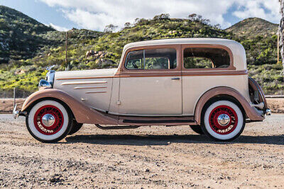 Chevrolet-Standard-Six-Coupe-1934-2