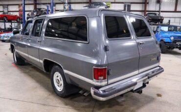 Chevrolet-Suburban-SUV-1986-4