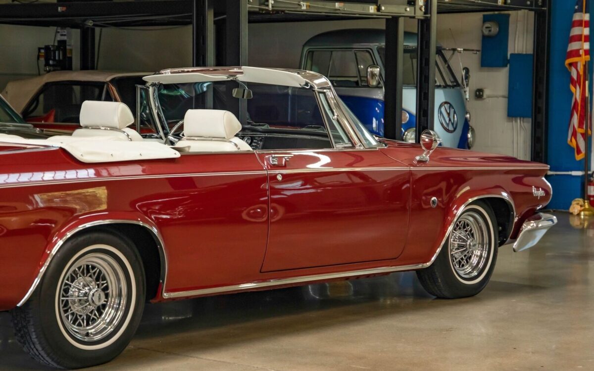 Chrysler-300-K-413390HP-2x4BBL-Stroked-to-472-c.i.-V8-Cust-Cabriolet-1964-24