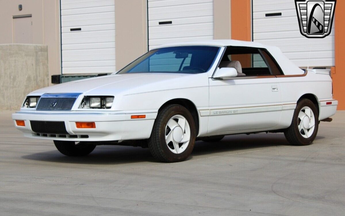 Chrysler-LeBaron-1990-4