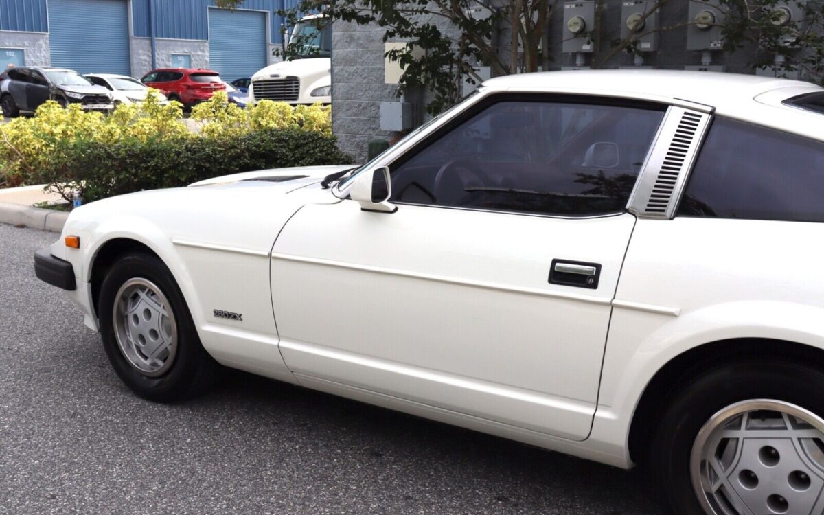Datsun-Z-Series-Coupe-1979-11