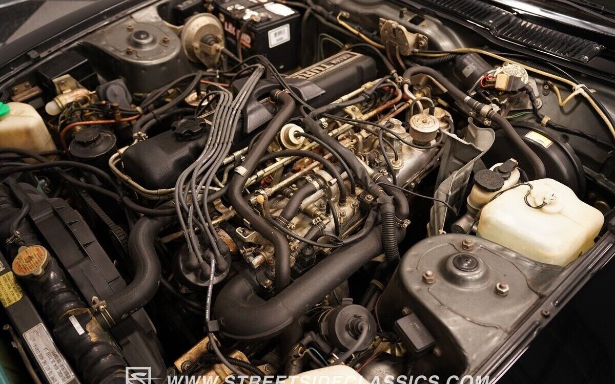 Datsun-Z-Series-Coupe-1983-38
