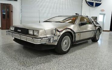 DeLorean DMC-12  1981