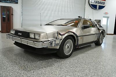 DeLorean DMC-12  1981