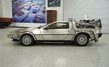 DeLorean-DMC-12-1981-2
