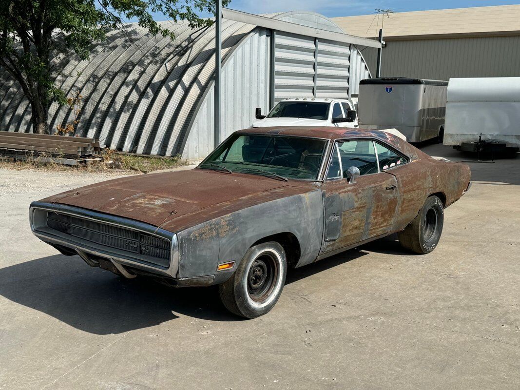 Dodge Charger  year1}