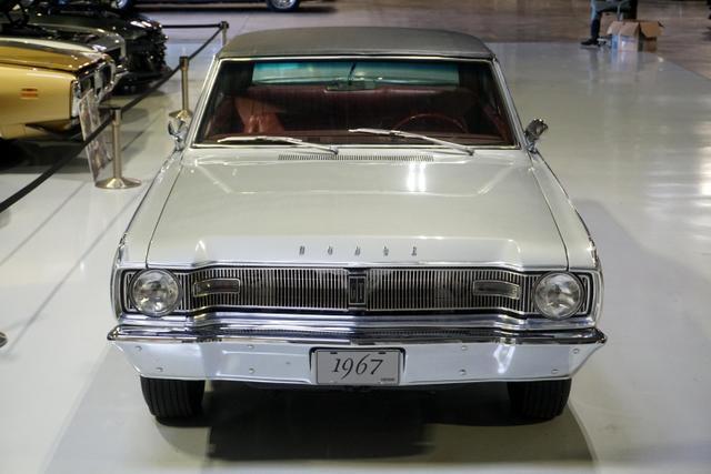 Dodge-Dart-1967-2
