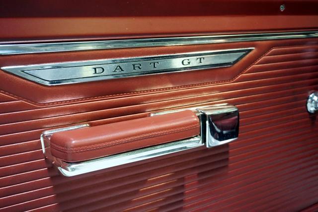 Dodge-Dart-1967-32