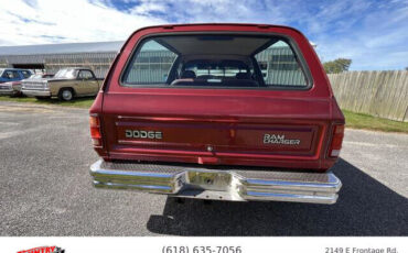 Dodge-Ramcharger-SUV-1989-8