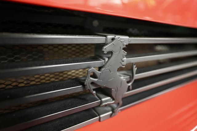 Ferrari-Testarossa-Coupe-1988-12