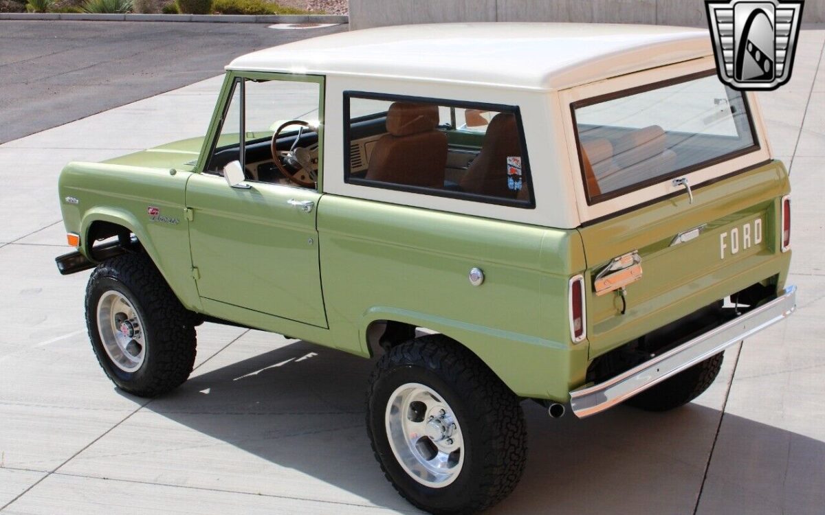 Ford-Bronco-1969-11