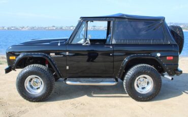 Ford-Bronco-1970-23