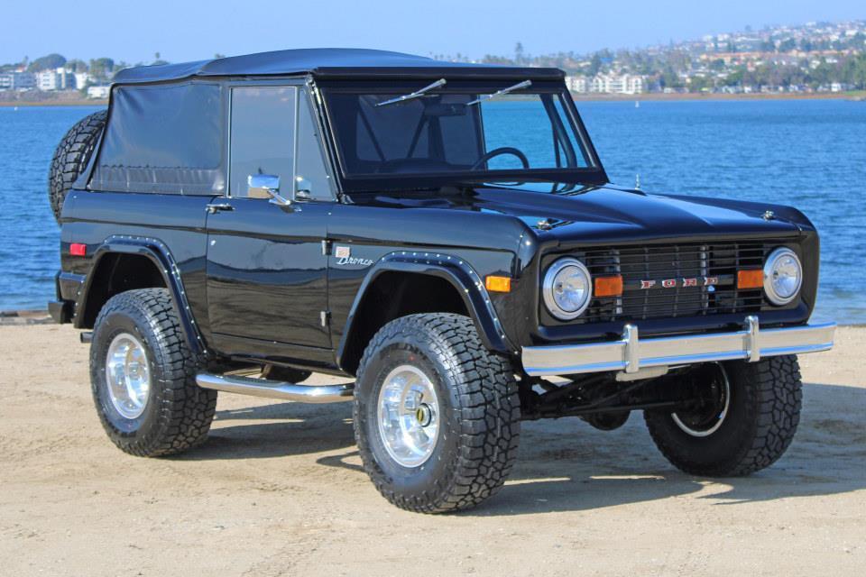 Ford-Bronco-1970-27