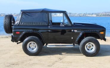 Ford-Bronco-1970-28