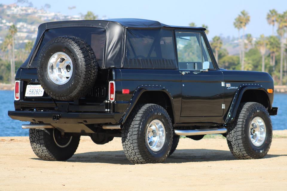 Ford-Bronco-1970-31