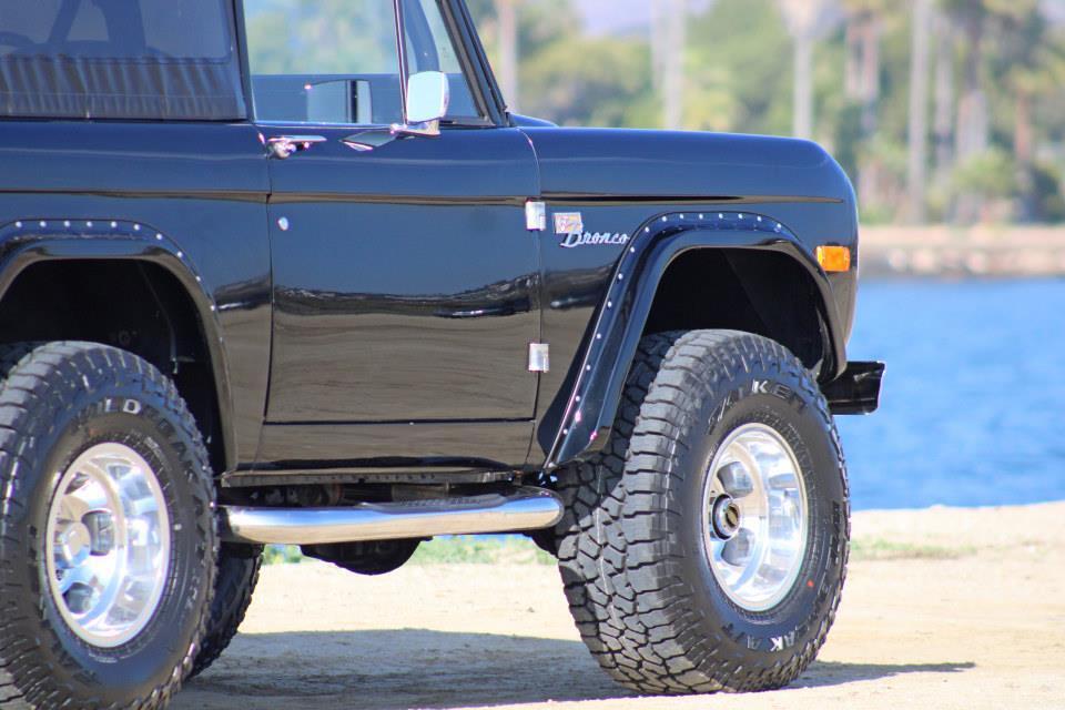 Ford-Bronco-1970-38