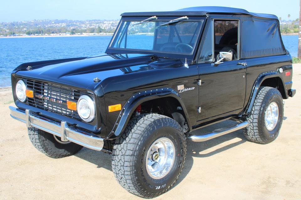 Ford-Bronco-1970-9