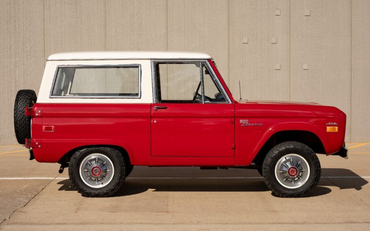 Ford-Bronco-1971-2