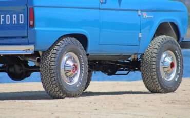 Ford-Bronco-1976-39