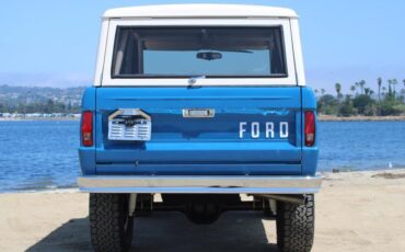 Ford-Bronco-1976-9