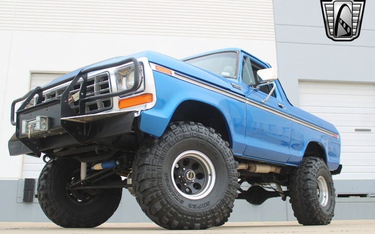 Ford-Bronco-1978-5