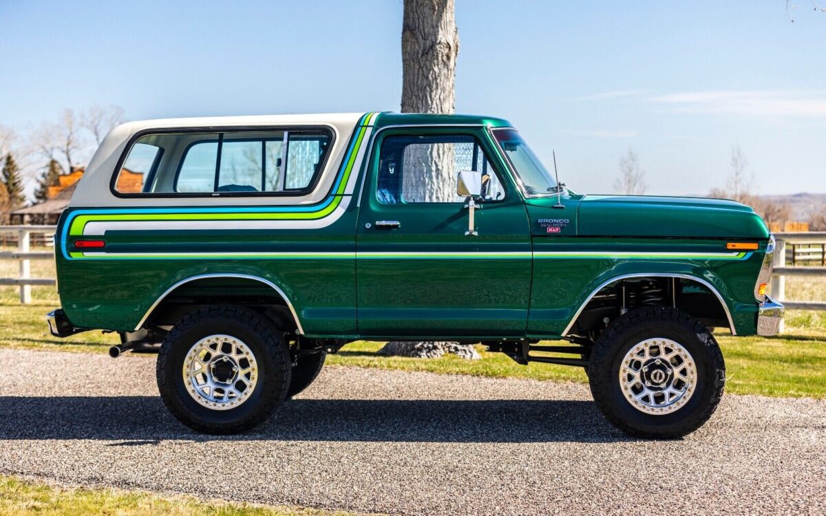 Ford-Bronco-1978-9