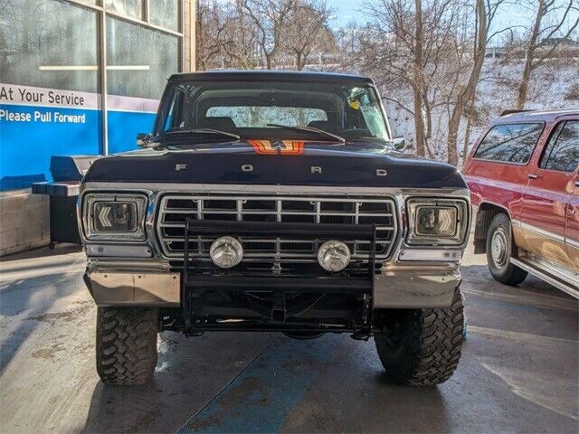 Ford-Bronco-1979-2