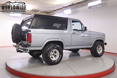 Ford-Bronco-1985-5