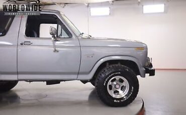 Ford-Bronco-1985-7