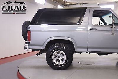 Ford-Bronco-1985-8
