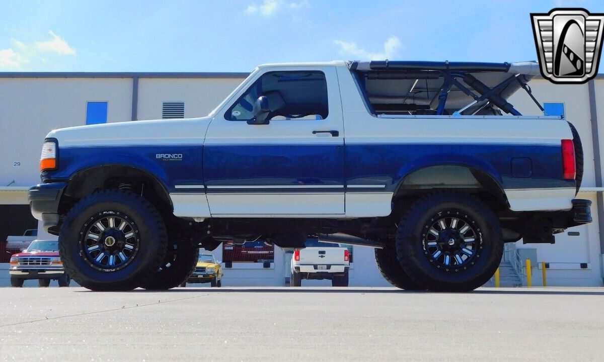 Ford-Bronco-1994-5